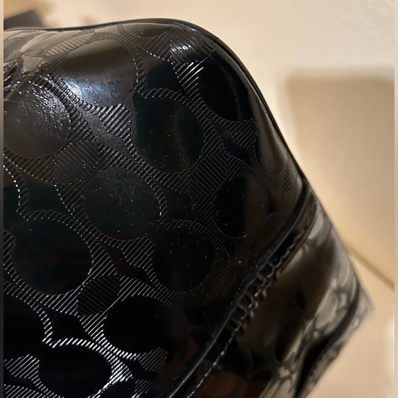 Coach Peyton Link C Embossed Patent Domed Satchel 32583 Black Charm & Key Cover - Picture 9 of 12